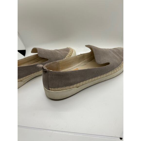 Dolce Vita size 9 Grey Suede Slip On Flat Loafers Classic Preppy Slip-on - Picture 5 of 7